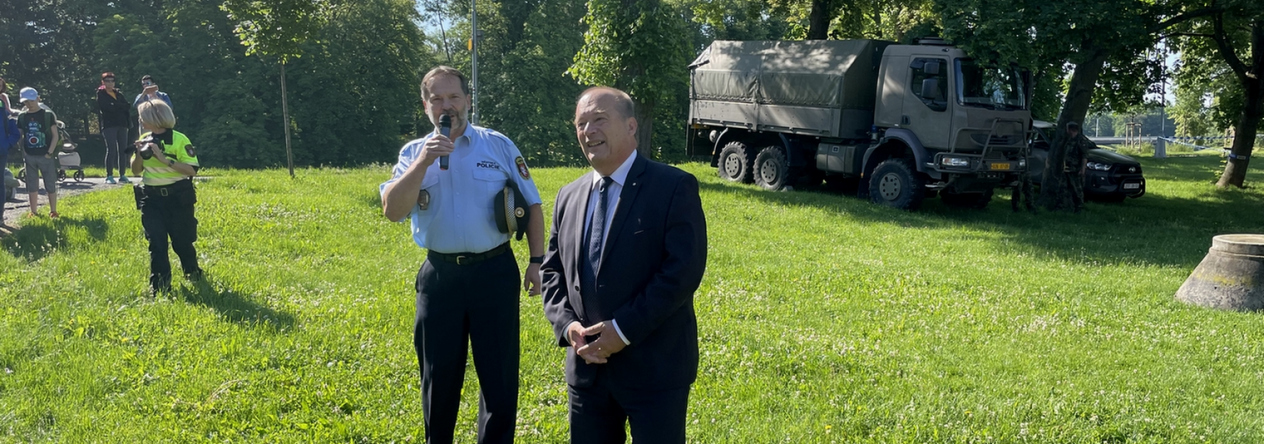 Primátor města Hradce Králové s ředitelem Městské policie