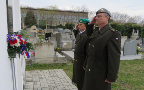 podplukovník Ing. Jaroslav Tesař s kapitánem Mgr. Janem Pilařem