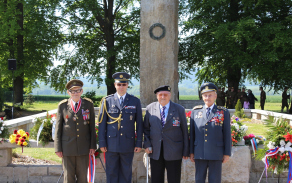 Ředitel KVV Hradec Králové plk. Ing. Karel FILIP s válečnými veterány