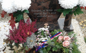 Hrob št. prap. Libora Ligače v Týništi nad Orlicí